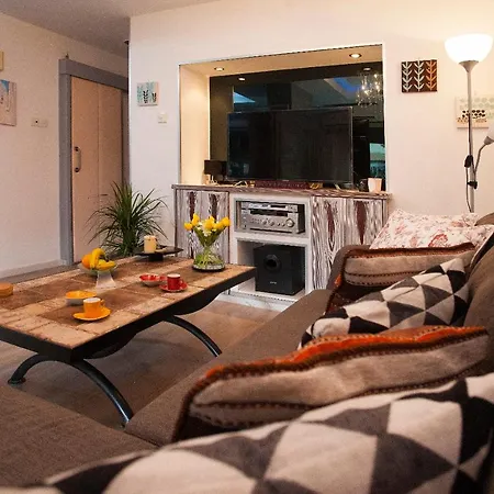 Thalia Charm, Beachfront * Limassol