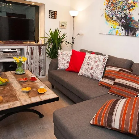 Apartment Thalia Charm, Beachfront