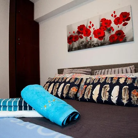 Thalia Charm, Beachfront Appartamento *